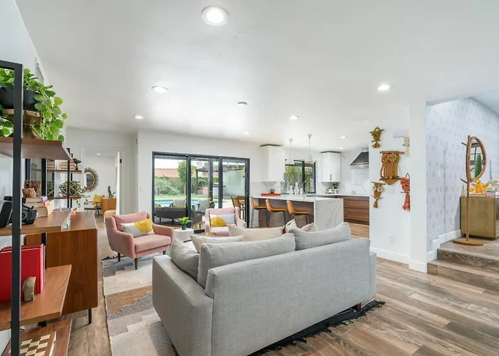 Wanderlust Oasis * Phoenix