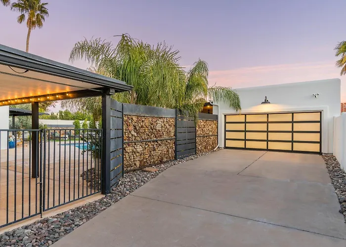 Wanderlust Oasis Phoenix